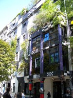 Hundertwasserhaus-1.JPG