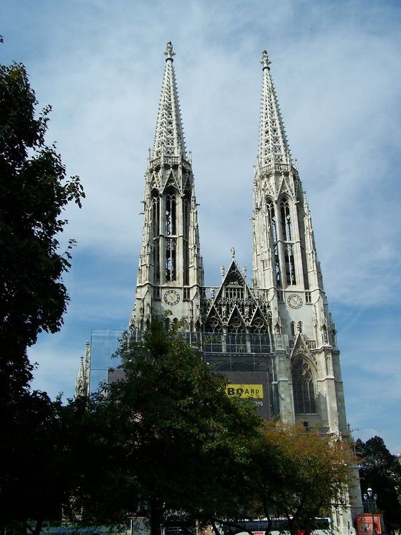 Votivkirche.JPG