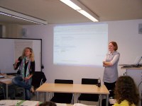 2010-09-16 Andrea Neidhart und Verena Schaffner, UB Wien.JPG